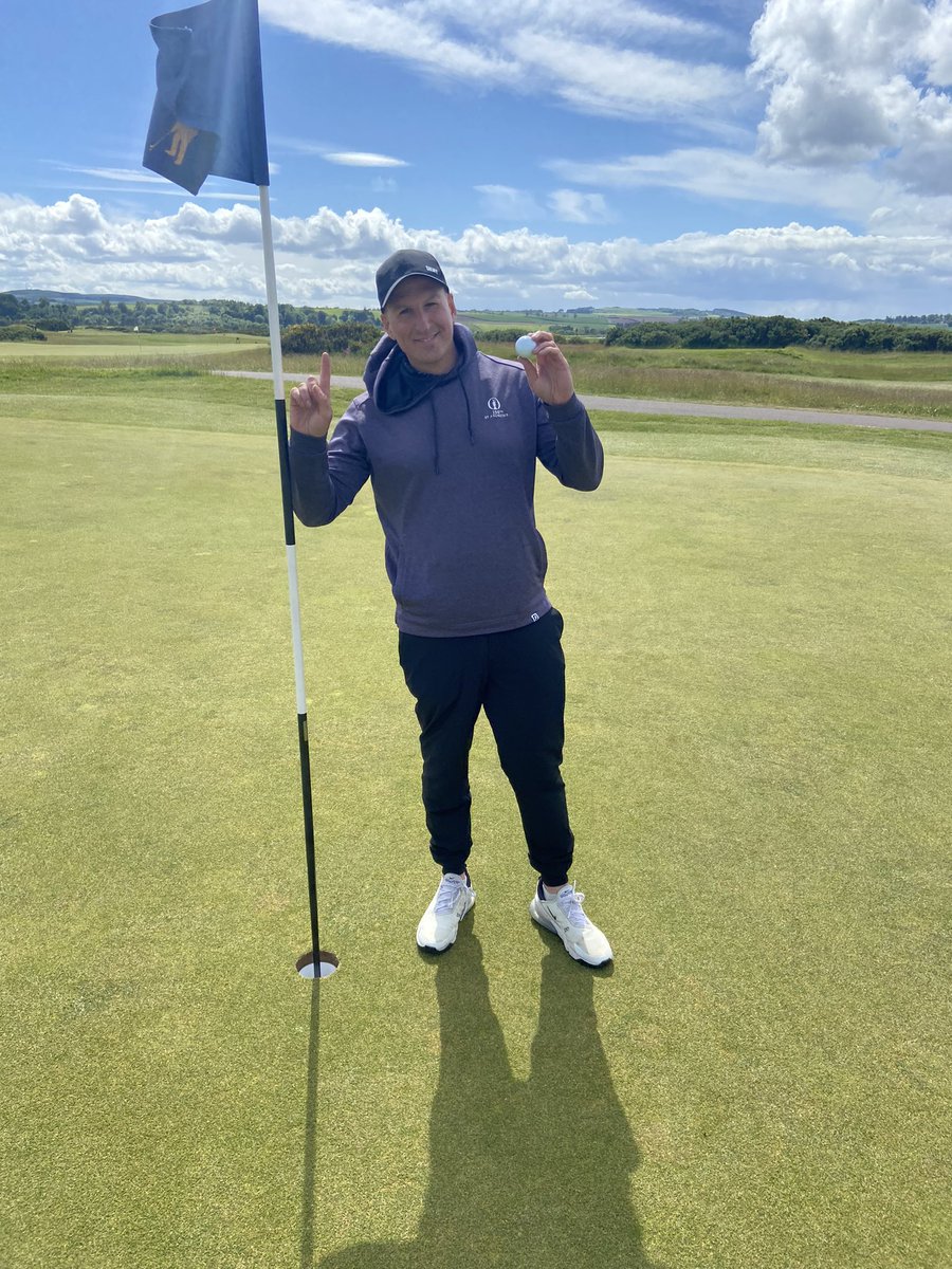 Phil Hind tweet media