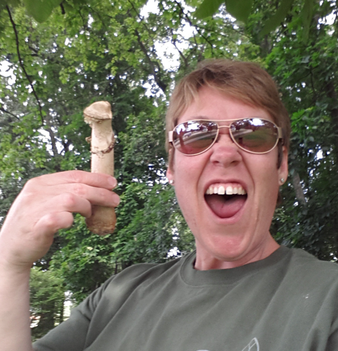 AndreaShullaw's tweet photo. .@StephMillerShow Before you decide to start cock gobbling, maybe you should practice first! https://t.co/FgLgr2q3Ff
