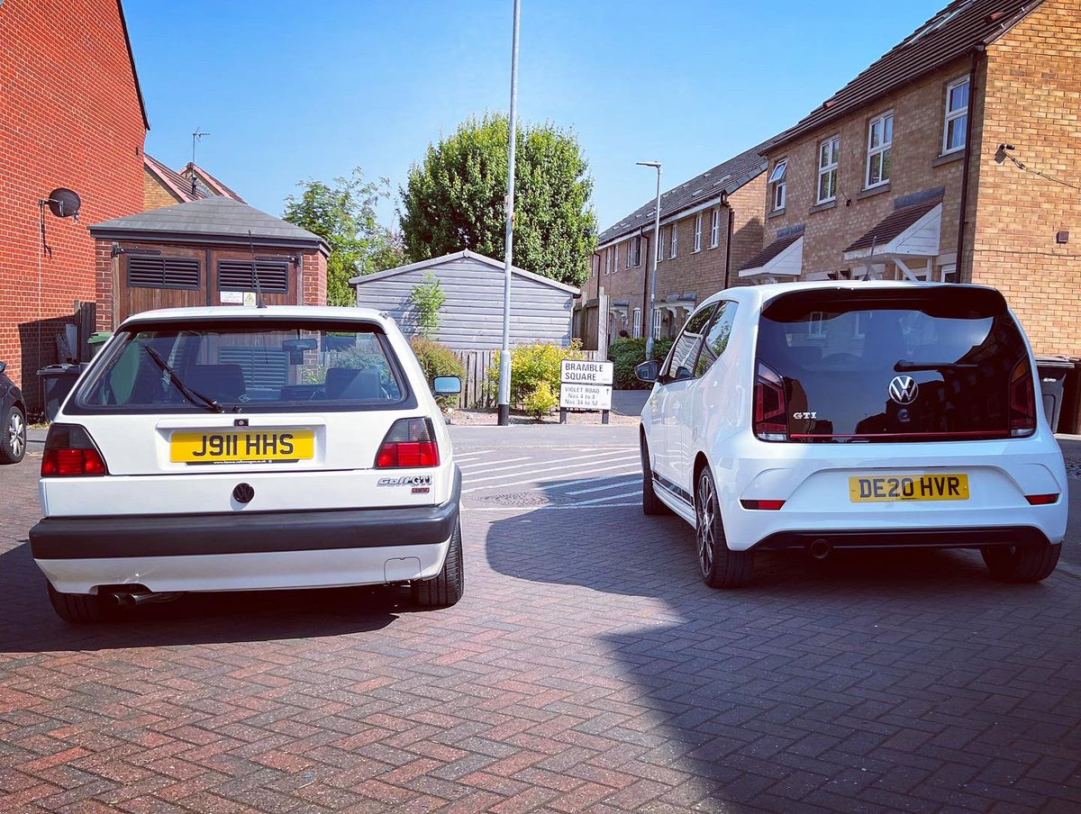CalvertStephen's tweet photo. @skoutoulis @AutoPap They are rather good 👌🏻Ours matches my old banger, kind of 😅 https://t.co/voH7p5LsID