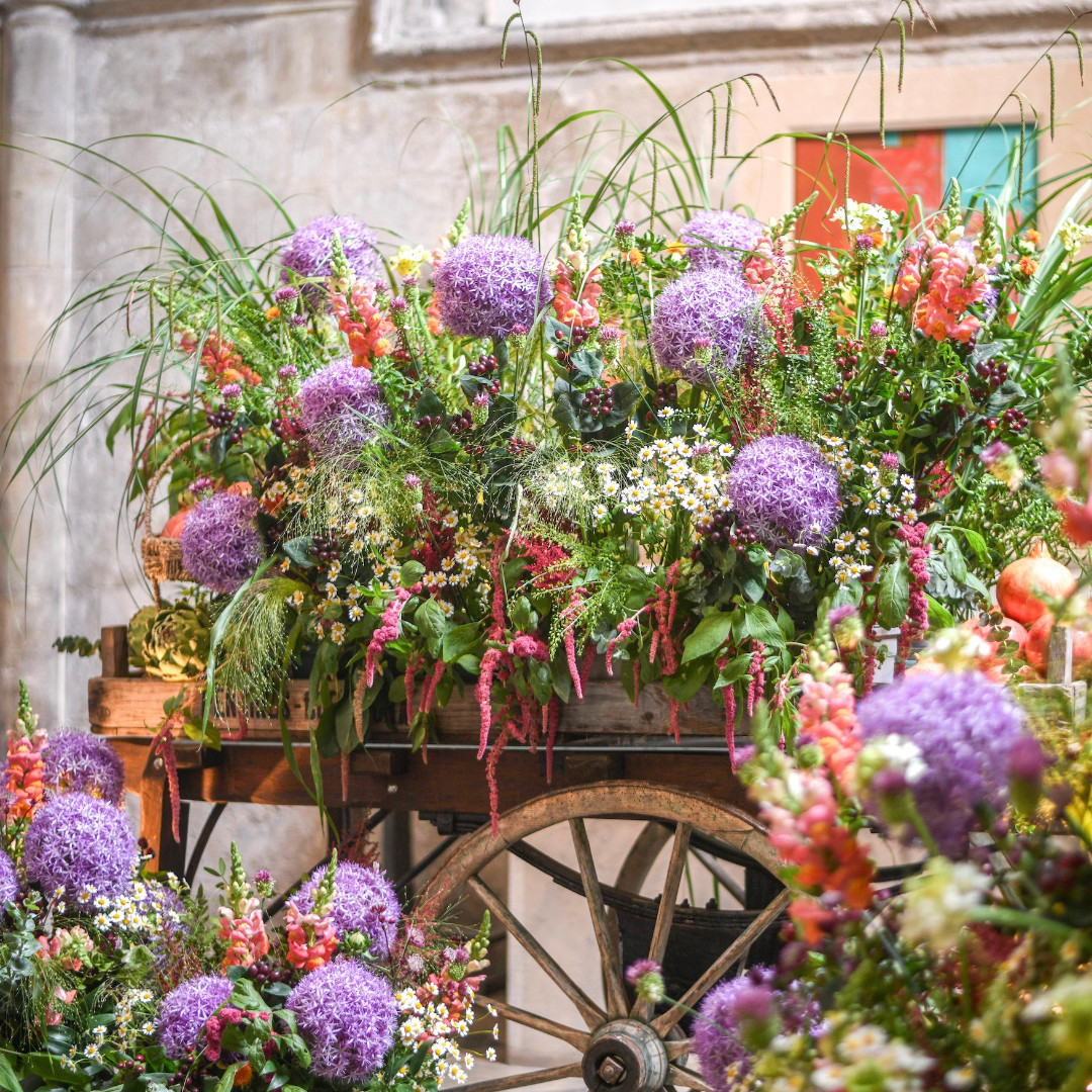 engcathedrals's tweet photo. Festival of Flowers 2024 at @ChiCathedral - Until Saturday 8th June. Get yourself along to see it. 
The Festival of Flowers is a four day spectacular in the setting of Chichester’s almost 950 year old Cathedral, taking place from 5th – 8th June 2024. https://t.co/6cnz29zvZi