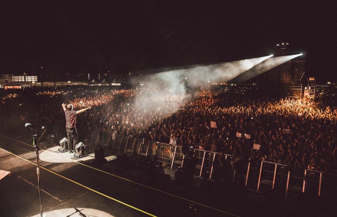 W0RTH3PA1N's tweet photo. di final show però ce ne sarà per sempre uno solo❤️❤️ insuperabile a big moment per louis per la sua carriera e per tutti noi!! https://t.co/uWGfAsWXdG