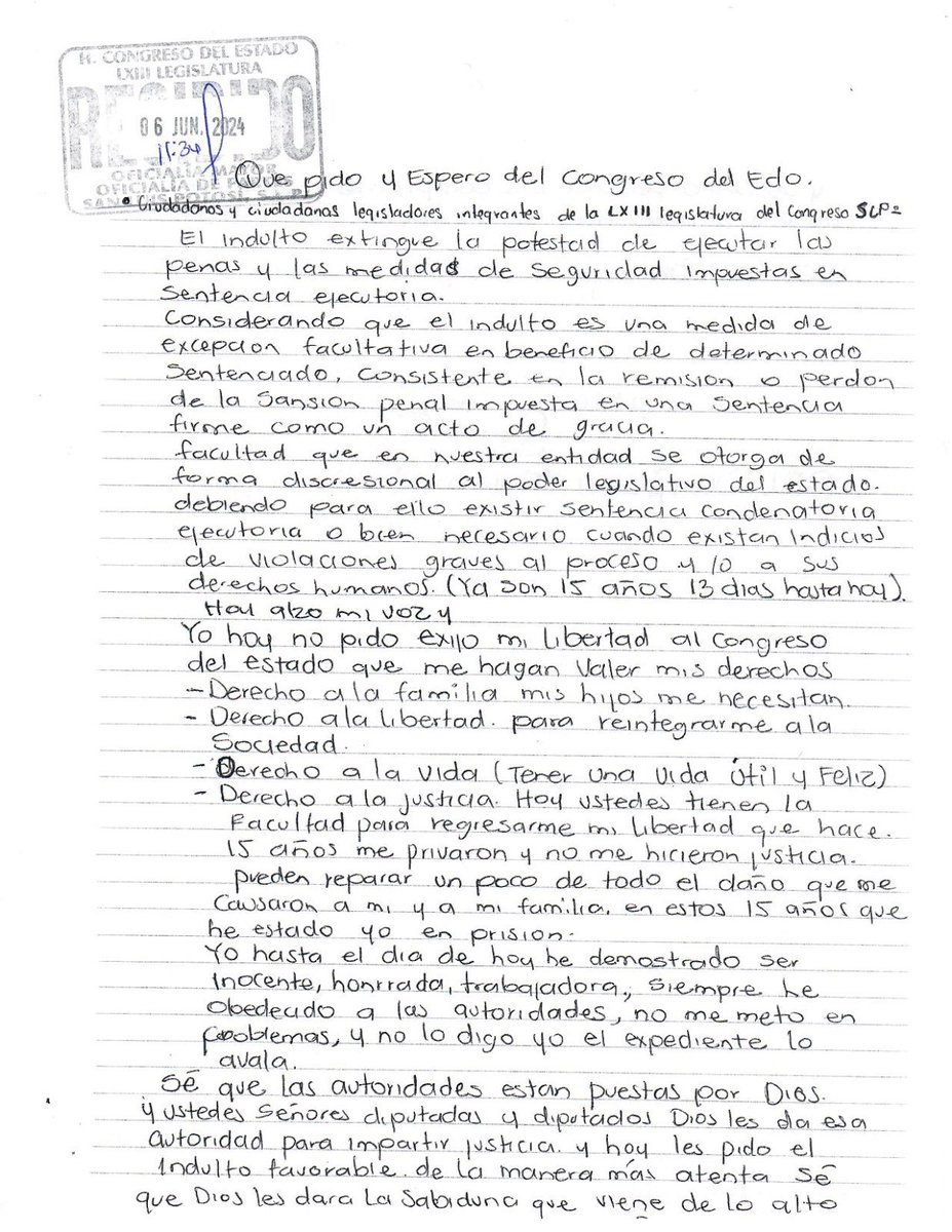 JoseMarioMX's tweet photo. “Pido mi libertad al @CongresoEdoSLP que me hagan valer mis derechos. Hoy ustedes tienen la facultad de regresarme mi libertad que hace 15 años me privaron y no me hicieron justicia. Pueden reparar un poco de todo el daño que me causaron a mí y a mi familia”.  Sanjuana Maldonado, sentenciada a 30 años de prisión por un delito que no cometió. #SanjuanaLibre