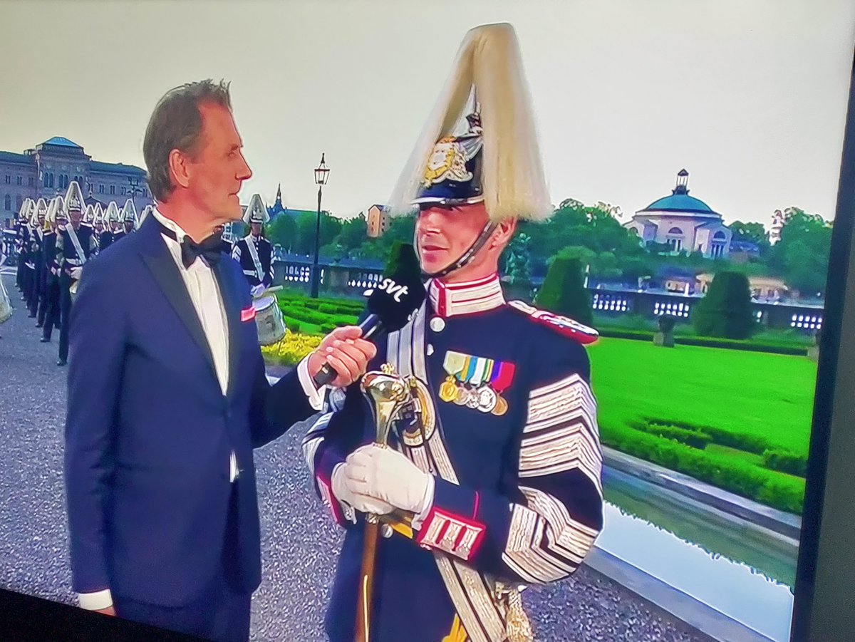 TimoPatana's tweet photo. 'Ja jag vill leva, jag vill dö i norden!'
Glad nationaldag våra västra grannar 🇸🇪 https://t.co/aa139Mk9T8