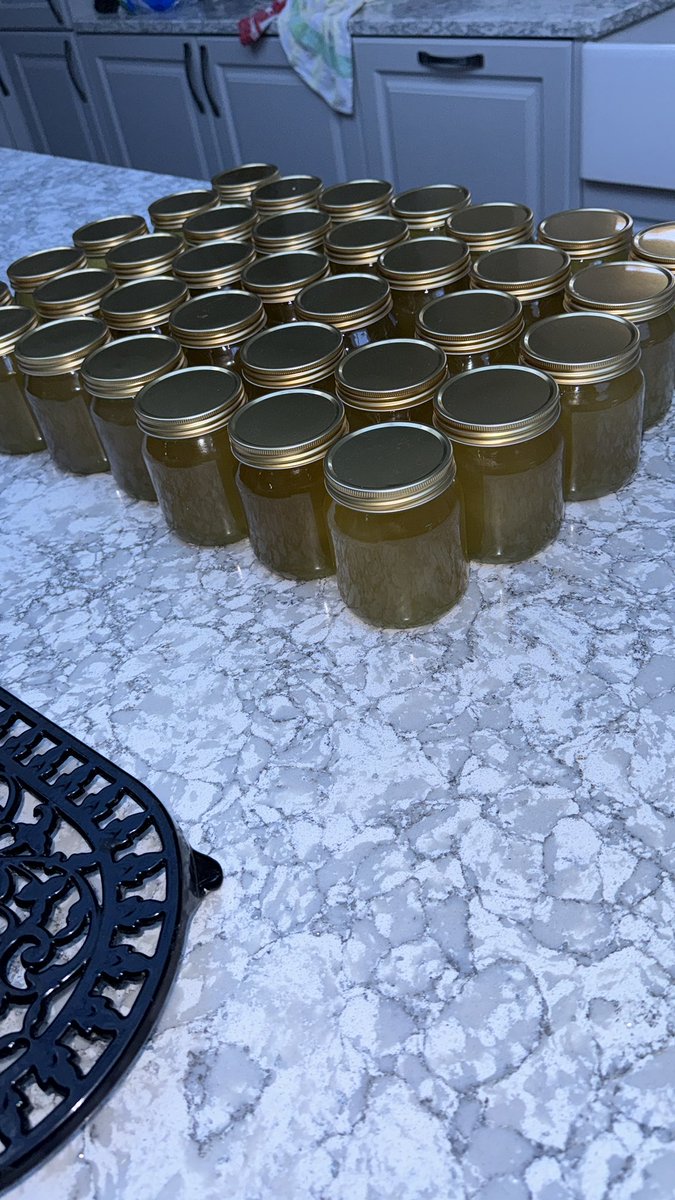 Late OSR honey harvest from the hives #beekeeper
🙂🐝