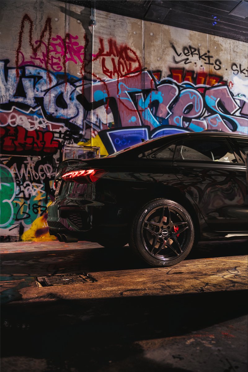 Fastwheelsalloy's tweet image. Noir sur noir 🖤 Que pensez-vous de cette configuration ? 🤔

Caractéristiques des jantes : Fast Wheels Boost
18x8 +40

Caractéristiques des pneus : Nankang NS-II Ultra-Sport
225/40R18

#Fastwheels #boost #audi #wheels #carculture