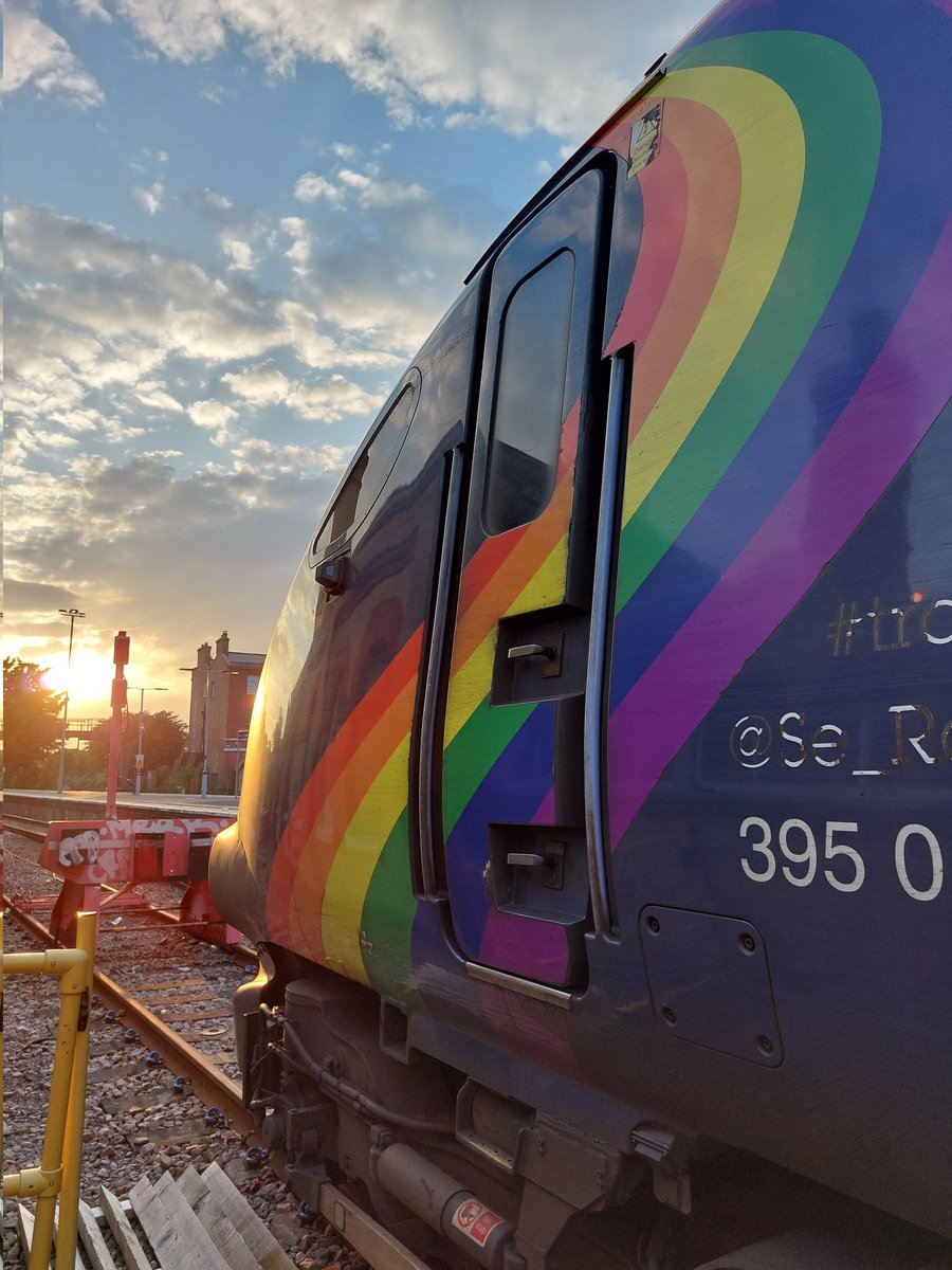 Yep, another picture of 395012 aka #trainbow