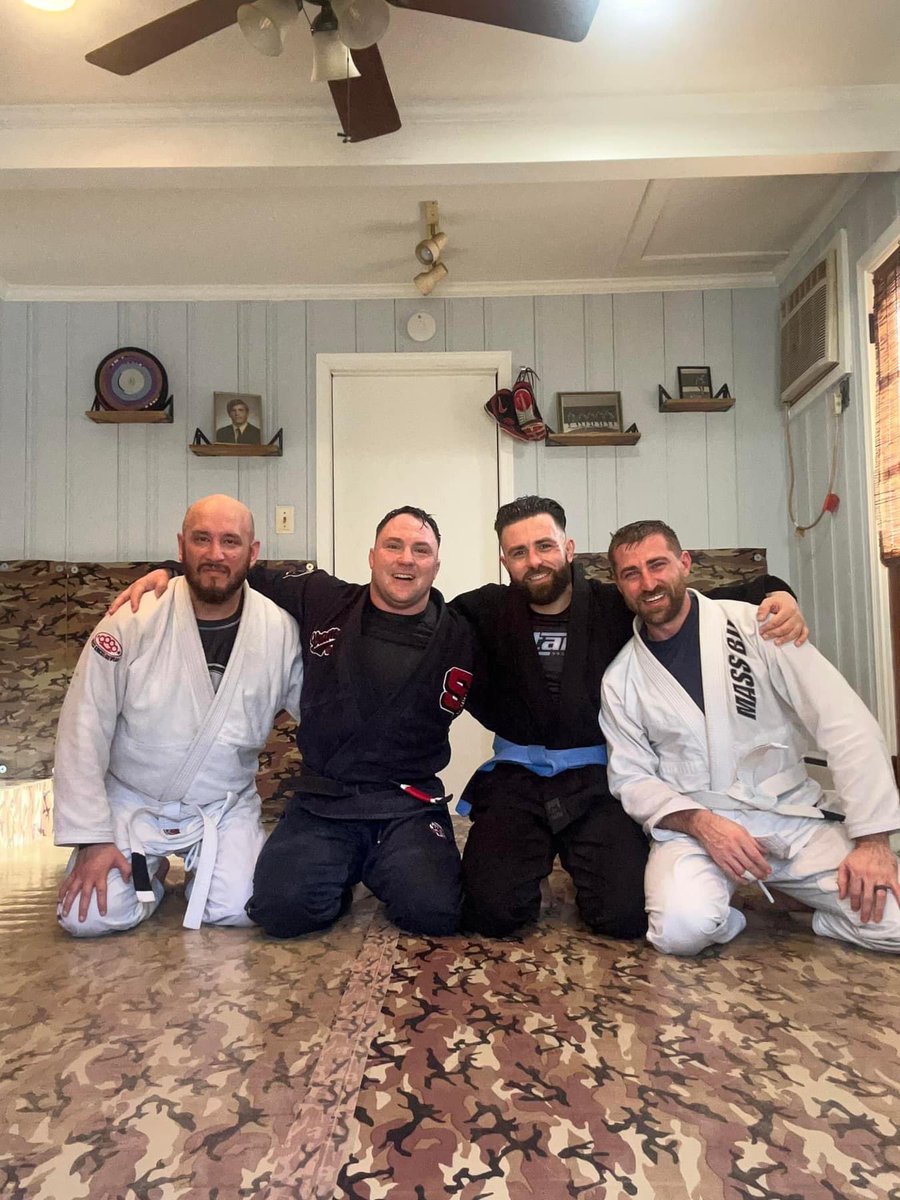 RFPope24's tweet photo. Grappling lifestyle always training https://t.co/HuHR6vx1HC