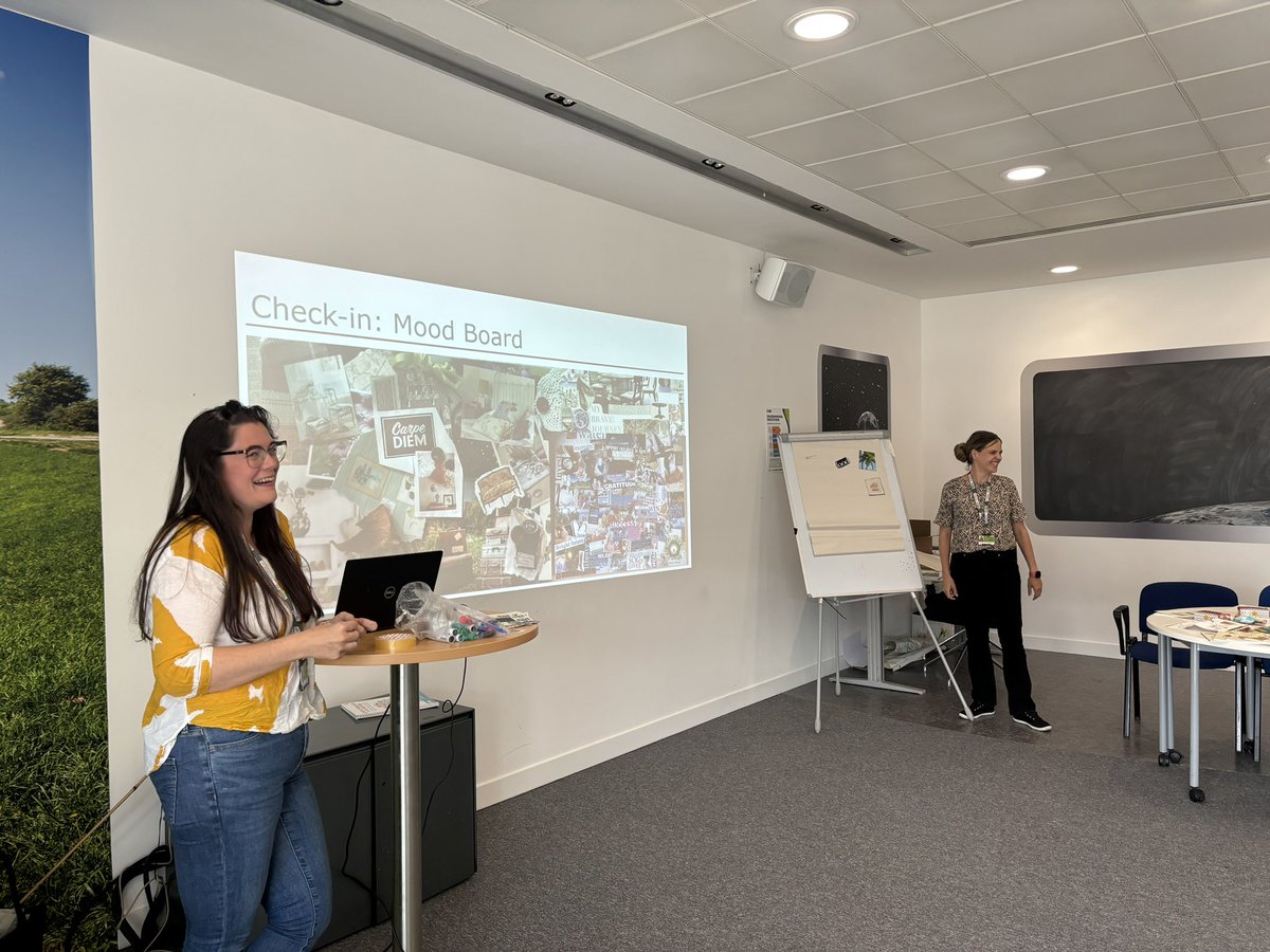 Sarah Wright tweet media