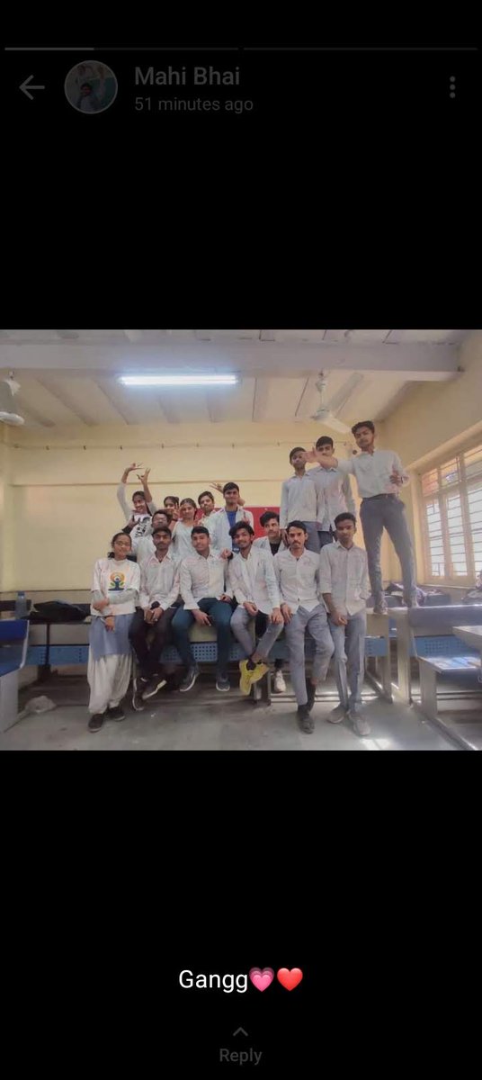 algsoch's tweet image. While searching document I found this my school days