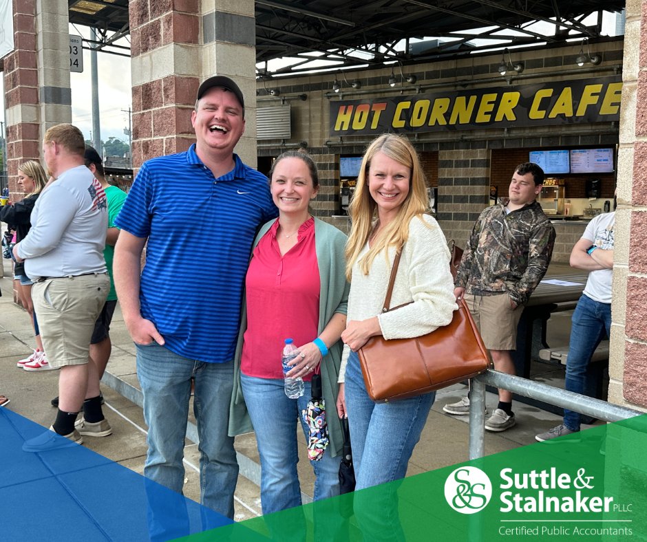 SuttleCPAs's tweet image. Take me out to the ball game! ⚾
-
 Some of our team enjoyed a Dirty Birds game to welcome some of our Summer interns and new hires! 💼

#TeamSuttle #CPAs #Charleston #Interns #PublicAccounting