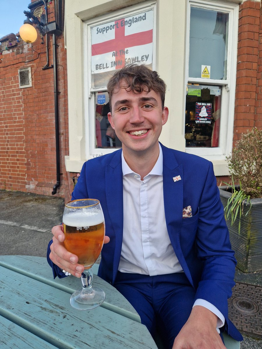 After opening a <a href="/LidlGB/">@LidlGB</a> and attending 3 D-day services, it's time for a pint!
#erewash #pint #lidl