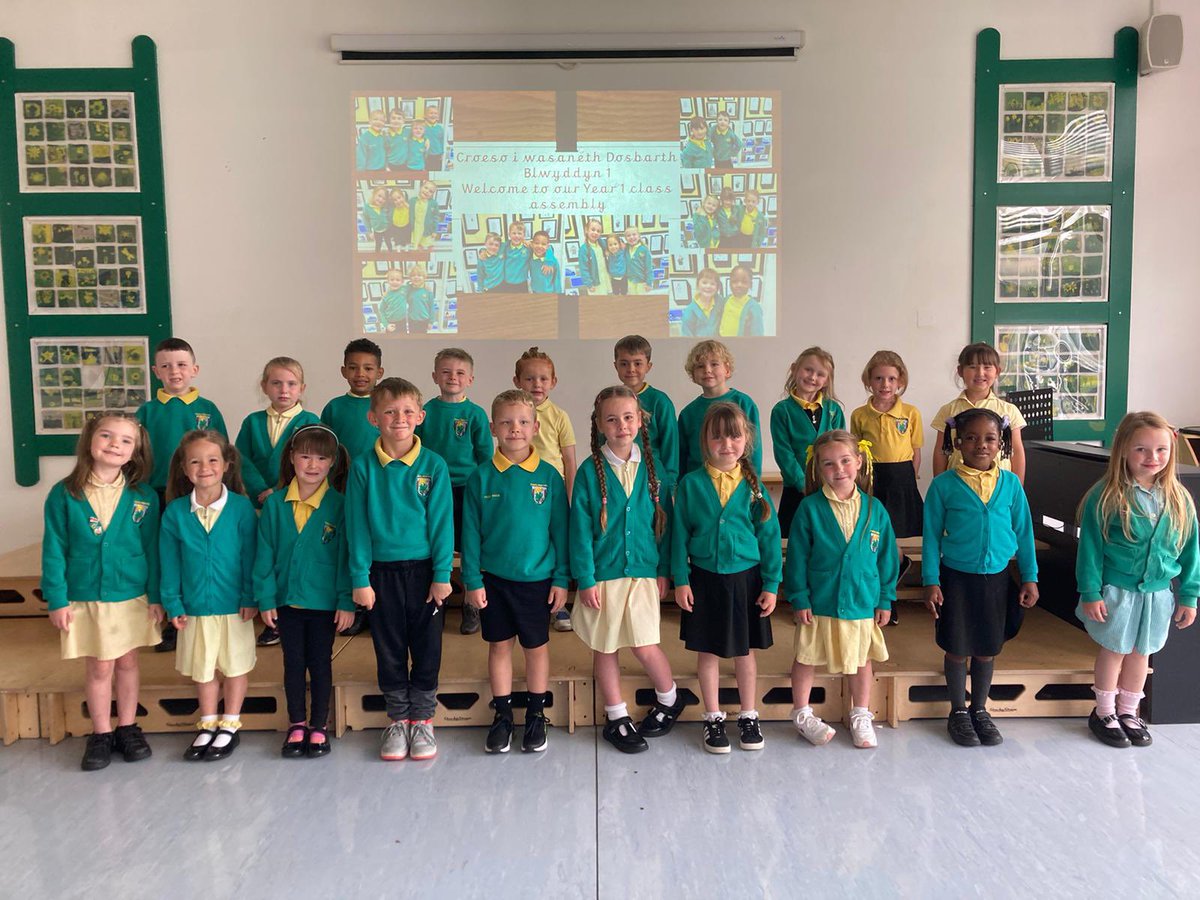 YsgolPenyPil's tweet photo. Year 1’s class assembly today! They shared what they’ve learnt so far and performed amazingly! Thank you to parents for coming to support. 

Diolch hefyd i @MrsHighamPYP https://t.co/QXLX2X1wLA