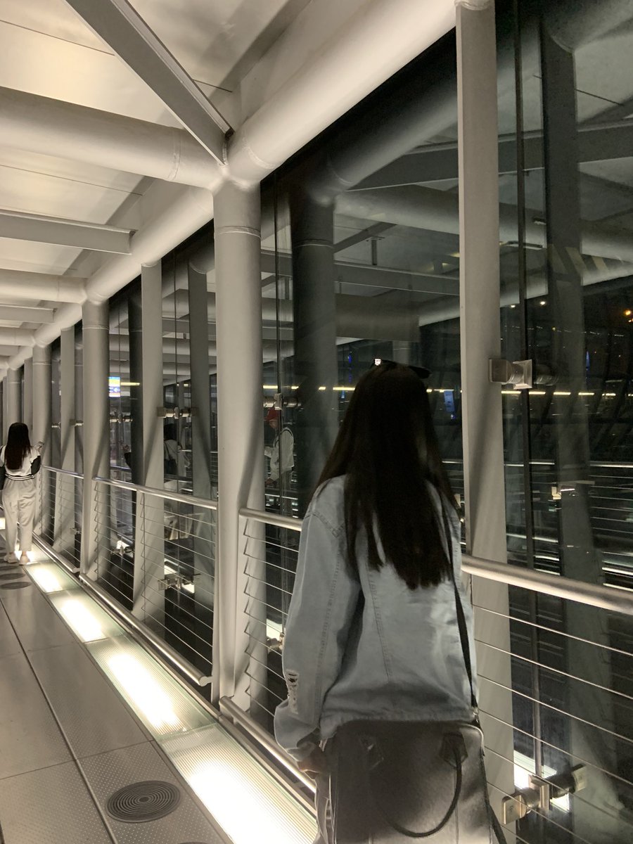 nin_nicolee's tweet photo. finally my dream country 🇹🇭 https://t.co/AZVSWzD8Xy