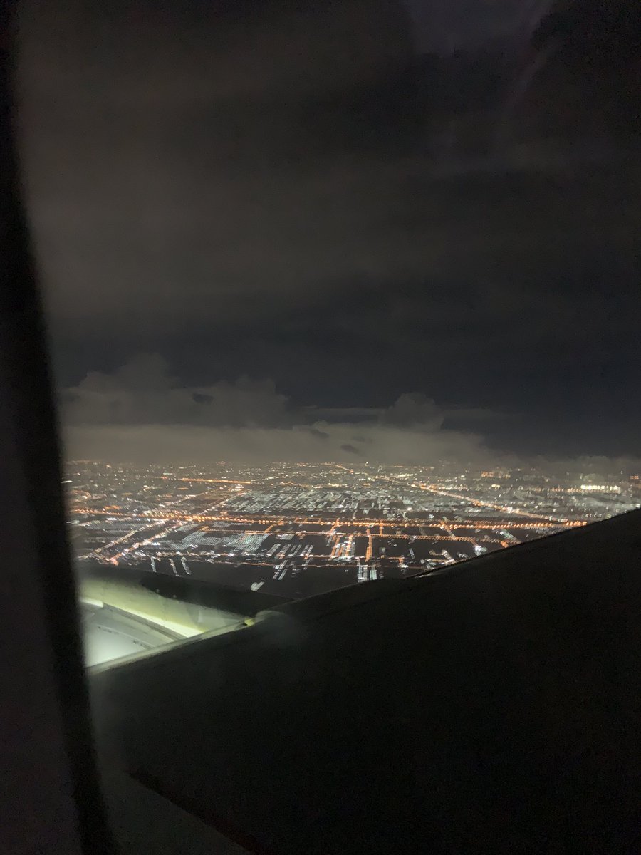 nin_nicolee's tweet photo. finally my dream country 🇹🇭 https://t.co/AZVSWzD8Xy