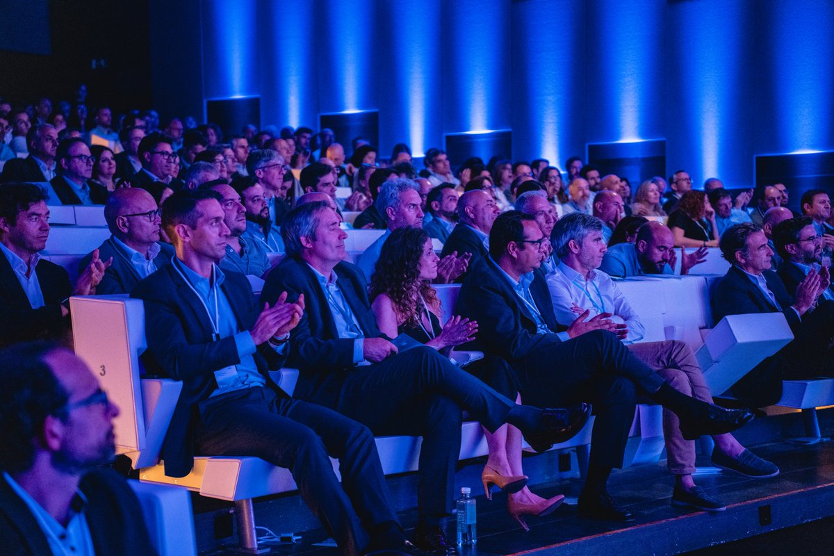 TelefonicaTech's tweet photo. @EstherVaqueroH Cerramos un #DigitAll24 de lo más especial. 🚀
 
Gracias a todos nuestros expertos y clientes que han compartido con nosotros esta jornada de pura actualidad tecnológica. 
 
 ¡Nos vemos al año que viene! 🙌🏻 https://t.co/p1ltGoMjFZ