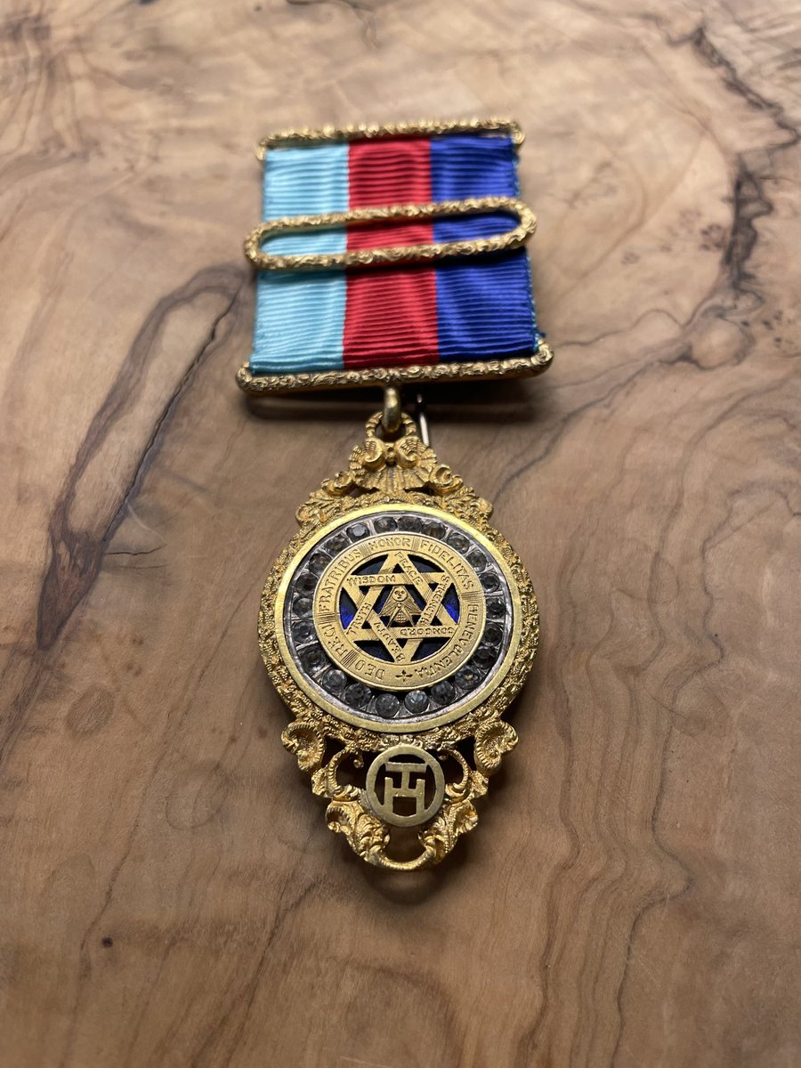 Masonic Jewels tweet media