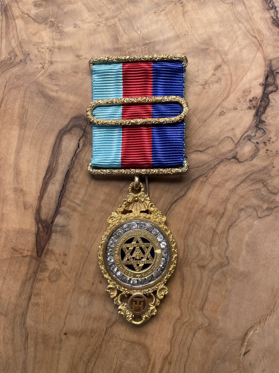 Masonic Jewels tweet media