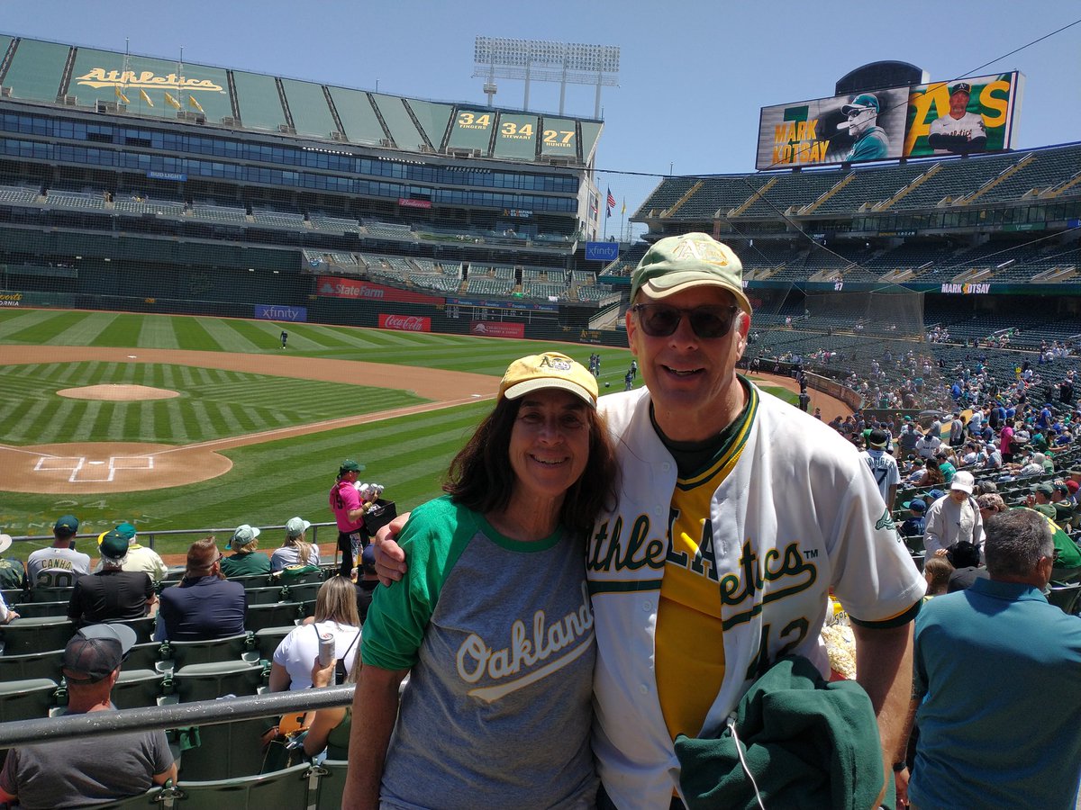 jkerb7's tweet photo. #Atthecoliseum @Athletics Beautiful day at my favorite ballpark! https://t.co/1hGtBa3nvb