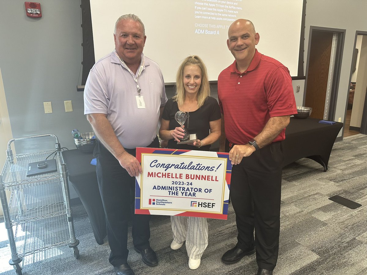 The end-of-year awards has finally ended… Today, we surprised <a href="/SandCreekInt/">Sand Creek Intermediate</a> Principal Michelle Bunnell with our first-ever HSE Administrator of the Year award! Congratulations! 🎊
