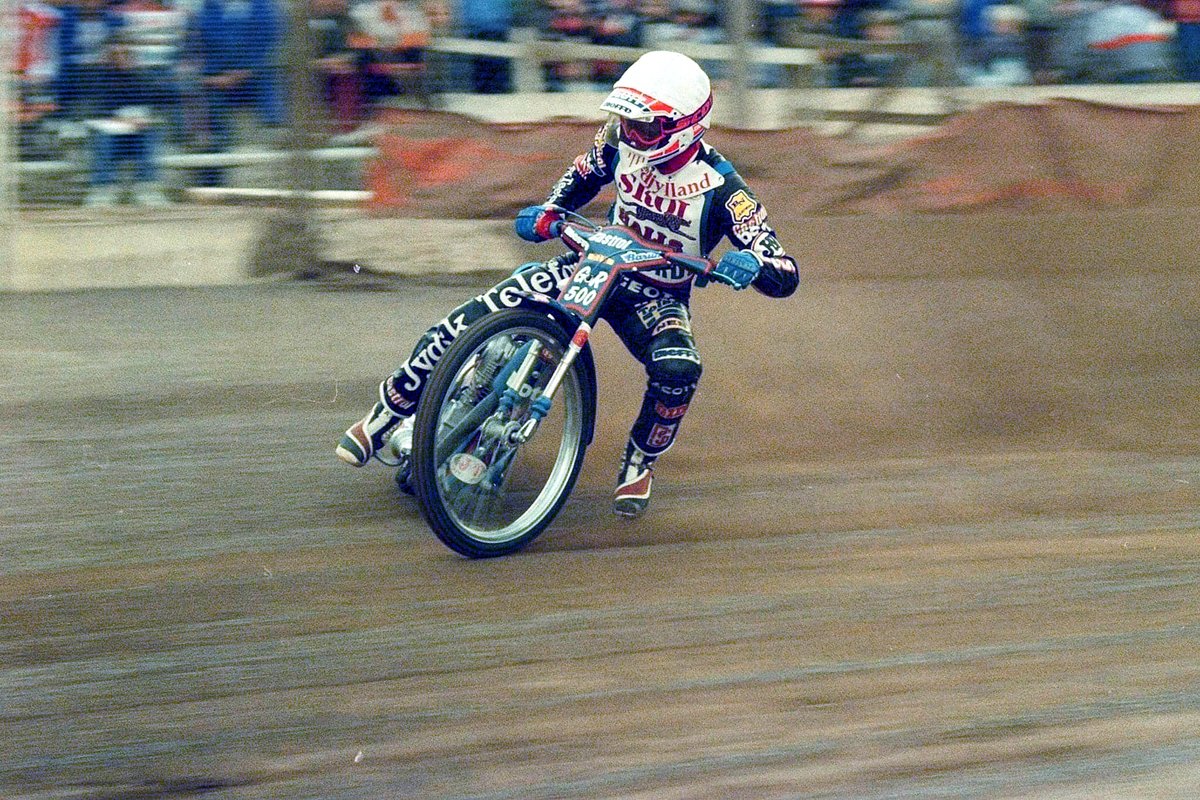 UprightSpeedway's tweet photo. #FastThursday https://t.co/pE9ETt8lDX