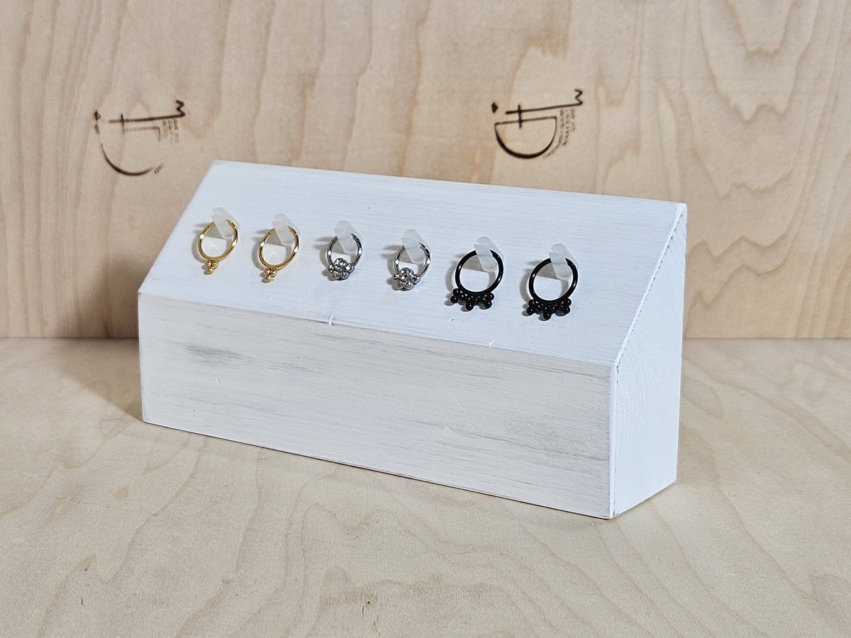 GhostwoodC's tweet photo. #jewelrydisplays for #commission!
These styles soon to be listed on #etsy! Link in bio!
#bodypiercing #bodyjewelry #professionalbodypiercing
#hardwood #pine https://t.co/hupYXSBqzB