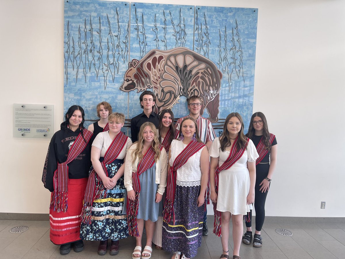 GPPSD2357's tweet photo. Today, #Indigenous students and their families are taking part in our Indigenous #Graduation Honouring Ceremony. Congratulations Grads! #GPPSDProud #GPAb #AbEd https://t.co/R1J4aURAdJ