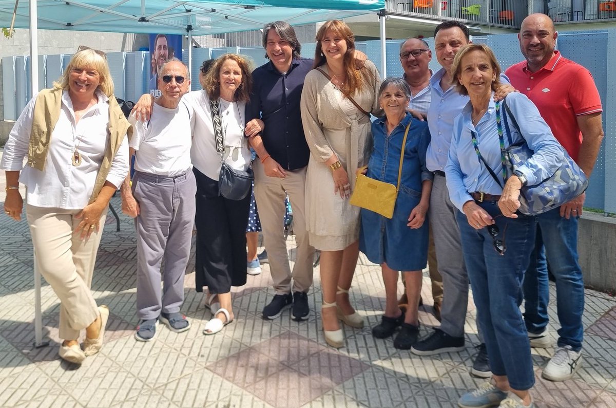 francescd's tweet photo. Matí de campanya a la Selva. Gràcies a l’alcalde Tossa, @MartiPujals; exalcaldesses @Imma_Colom i Rosa Monrabà; president local, Josep Esteve i candidat @DavidMasRosello. 

Diumenge votem Europa, votem independència, votem @JuntsEU… l’única llista d’estricta obediència catalana. https://t.co/YuG8dTIECC