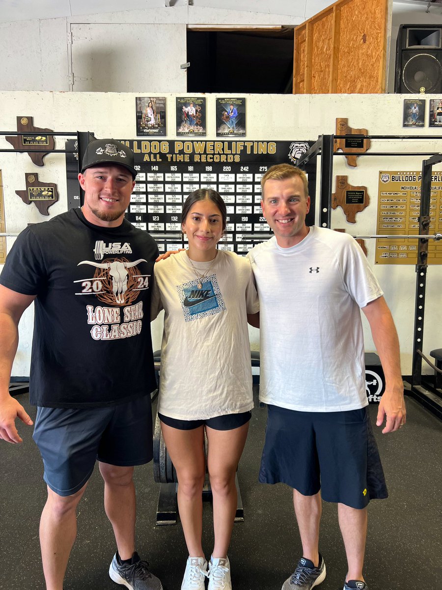 JostensJRay's tweet photo. Congratulations Daisy Mora, @Coach_Grgurich, @derekrshelby and @AlvordISD! πππ
Keep working hard and weβll look to visit again next spring to add some more bling to your collection which will compliment your cap and gown nicely! πππ
#StateRing #RingSzn https://t.co/avDpV7bWZc