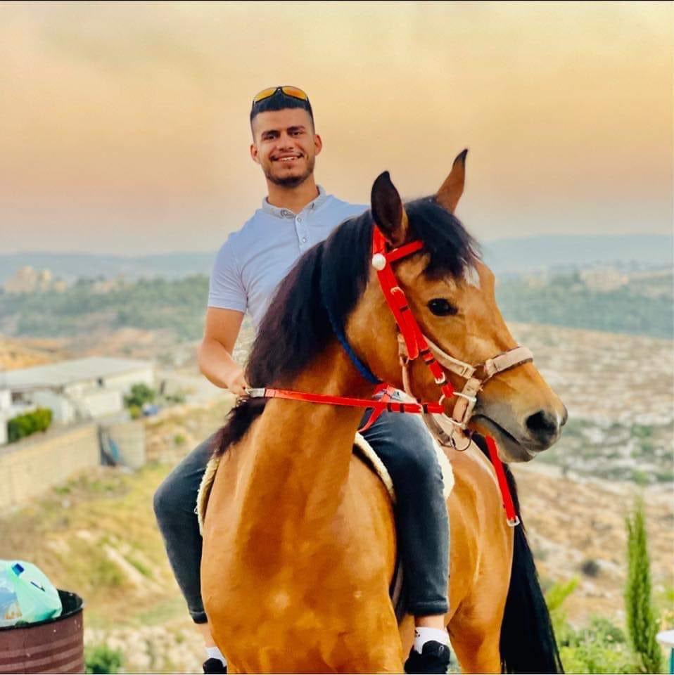 Osamaubaid5's tweet photo. في كل مرة بنجتمع مع صحاب النا اول مزح بنحكي ل بعض بكرا بياخذوك وبنرتاح منك بس ما توقعت انو البعد عن صحابك الروح الروح لهاي الدرجة مؤذي 
الله يفك اسرهم ويرجعوا النا سالمين 
في حفظ الله ورعايته ❤️❤️❤️ https://t.co/xKJ9hnagza
