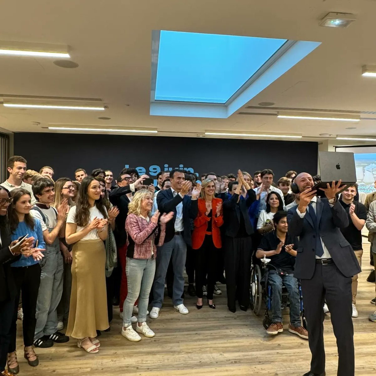 Dernier meeting @BesoindEurope #drome  mardi à St Paul Trois Châteaux

Merci à <a href="/Romain_ATLANTE/">Romain ATLANTE</a>  <a href="/ShannonSeban/">Shannon Seban</a> colistiers, <a href="/StanGuerini/">Stanislas Guerini</a> pour sa visite surprise en direct du QG de campagne et aux élus locaux. 

Dimanche nous comptons sur vous 🇫🇷🇪🇺

#riennestjoué #europeennes2024