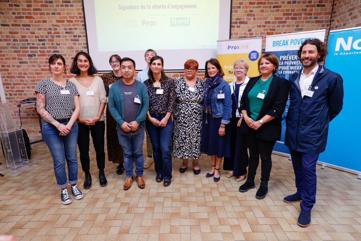 departement59's tweet photo. Cérémonie d’inauguration de l’antenne de mentorat au sein de la Maison d’enfants à #Merville, en présence de @Marie_Tonnerre 📍

Grâce à ce projet, 45 jeunes vivant en milieu rural pourront bénéficier de mentorat en présentiel ou distanciel, à partir de l’année scolaire prochaine.

L’objectif de ce programme est d’accompagner les jeunes confiés au Département sur des problématiques liées à l’orientation académique, à l’insertion professionnelle et à l’ouverture socio-culturelle ✅

Le #Nord a été parmi les premiers départements à initier le mentorat des jeunes qu’il accompagne. Depuis 2021, plus de 230 enfants sont mentorés ✔

Projet mené aux côtés de Proxité, Break Poverty et Temps de Vie🤝