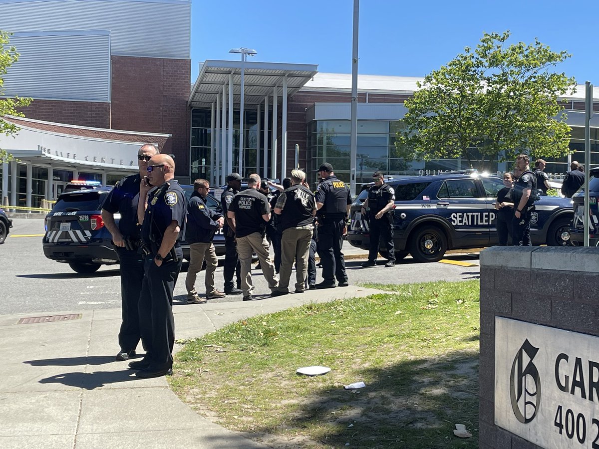 Jeremy Harris tweet media