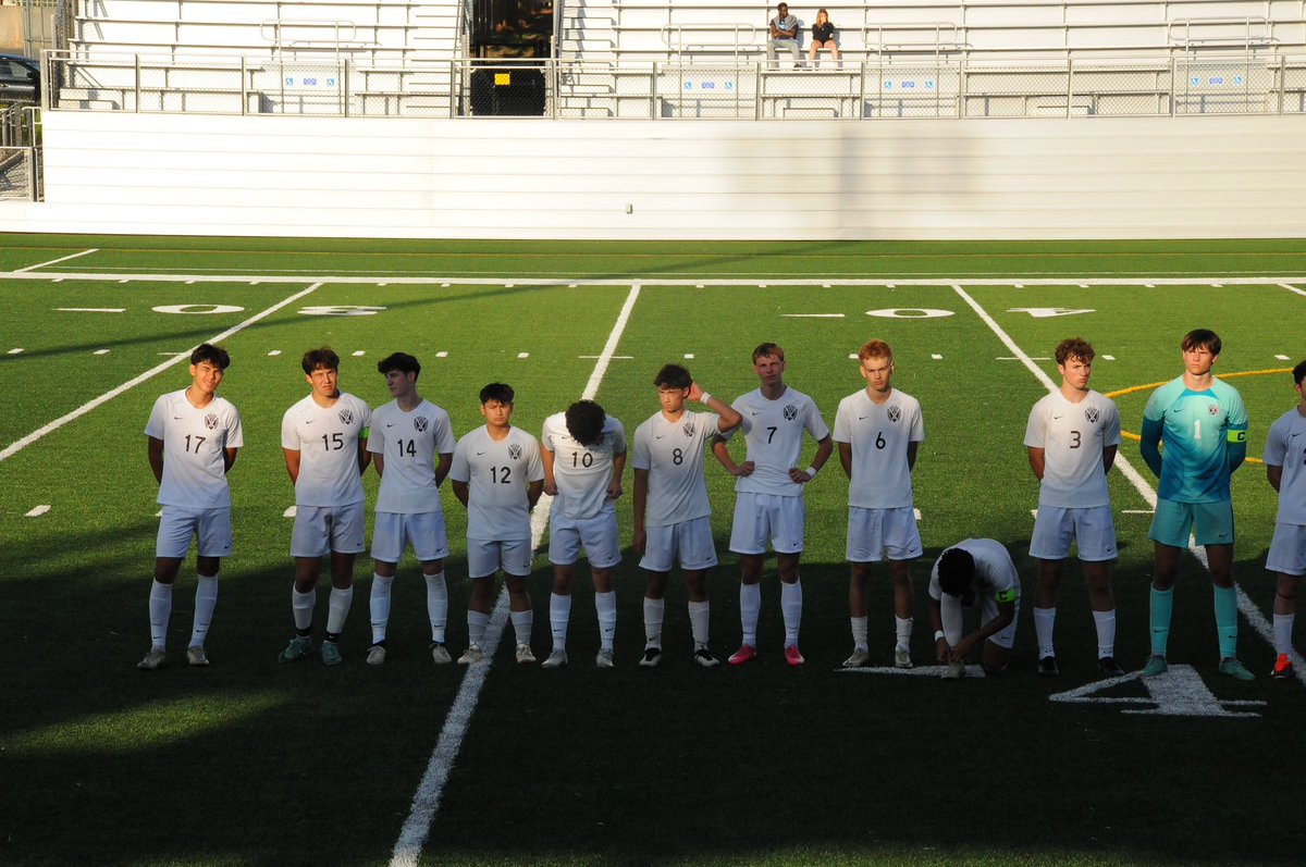 Dowling Catholic Boys Soccer tweet media