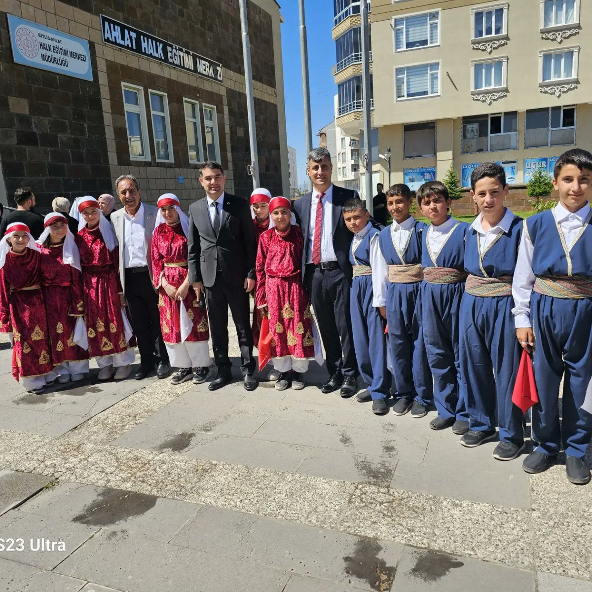 📌Ahlat Halk Eğitimi Merkezimizin hazırladığı sene sonu şenliklerine katılım sağladık.

Halk Eğitimi Merkezi Müdürümüz Av. Yasin YAVUZ'a, Usta Öğreticilerimize, Memur ve diğer personellerimize emeklerinden dolayı teşekkür ediyorum. <a href="/Yusuf__Tekin/">Yusuf Tekin</a> <a href="/batuhan__bingol/">Batuhan Bingöl</a> <a href="/BilalGur30/">Bilal GÜR</a>