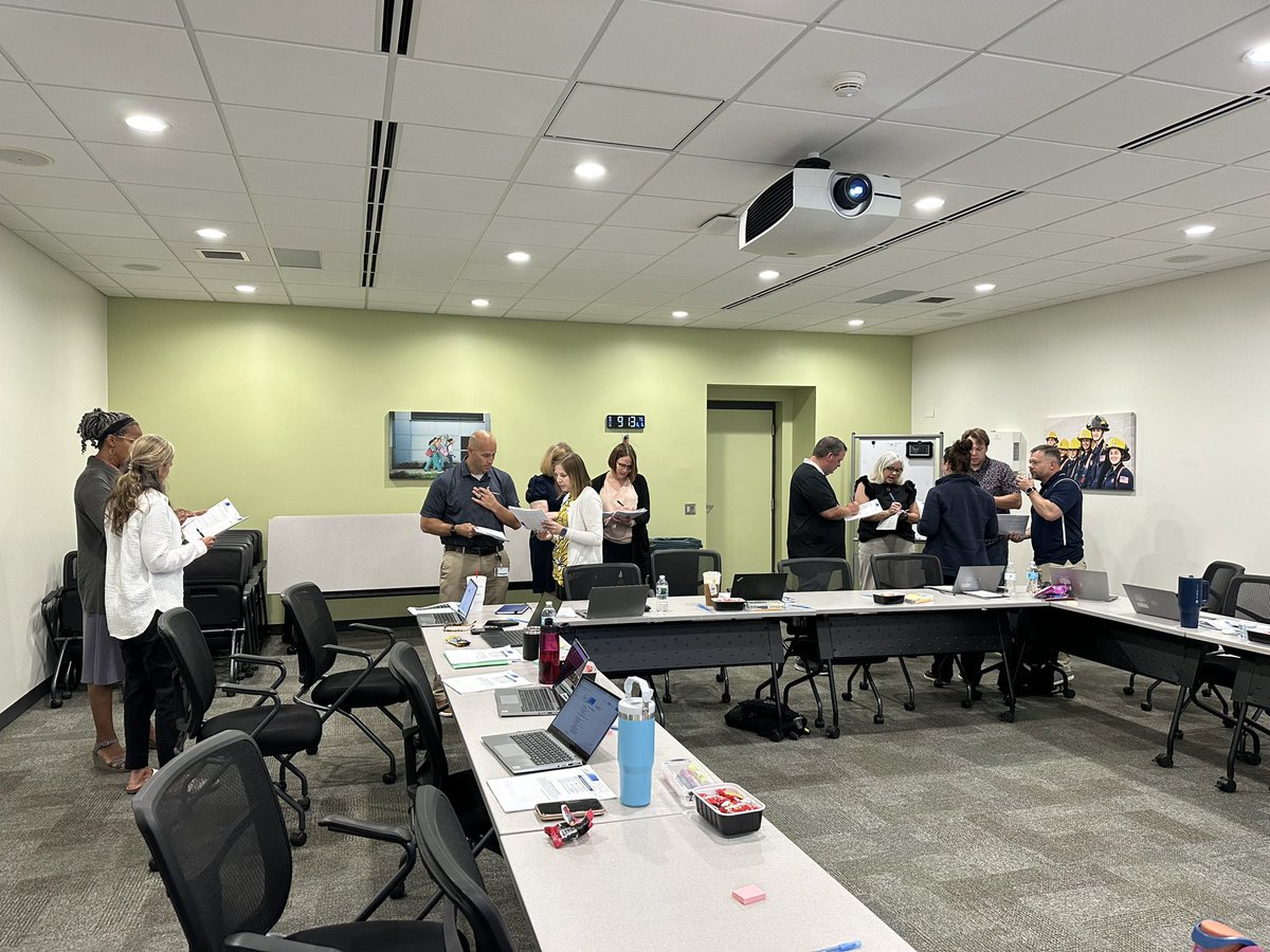 KellyLMiller44's tweet image. It’s been a rich 2 days facilitating #SIOP instructional practices with @GreatOaksOhio staff. This staff is passionate about their students and their learning experiences. I enjoyed their incredible energy. #AllKids @ButlerCountyESC