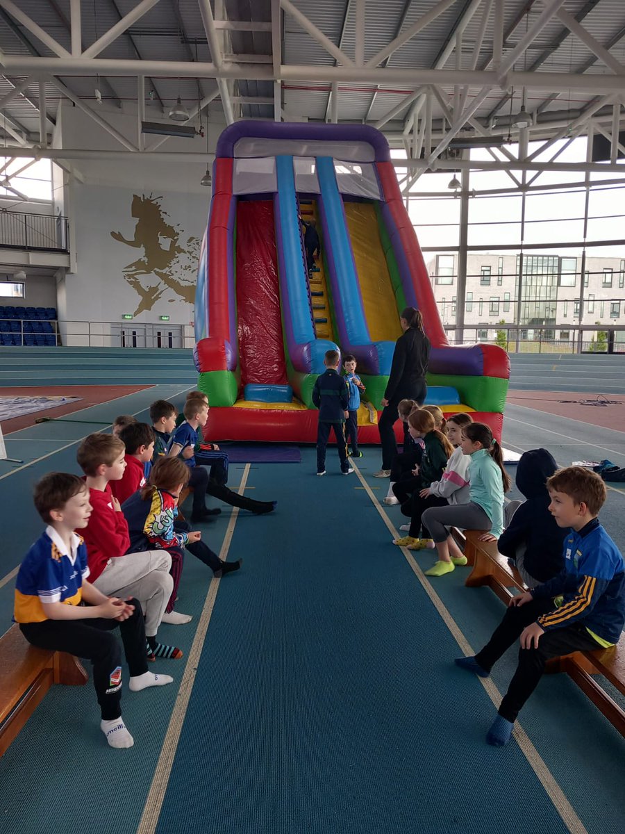 clonmacnoisns's tweet image. 1st &amp;amp; 2nd class had a brilliant day on their tour yesterday at the Let's Go camp in Athlone. 🌟