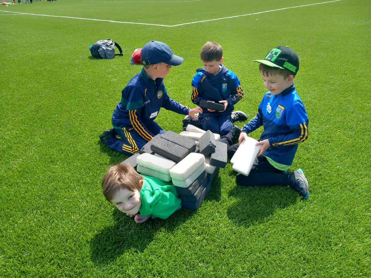 clonmacnoisns's tweet image. 1st &amp;amp; 2nd class had a brilliant day on their tour yesterday at the Let's Go camp in Athlone. 🌟