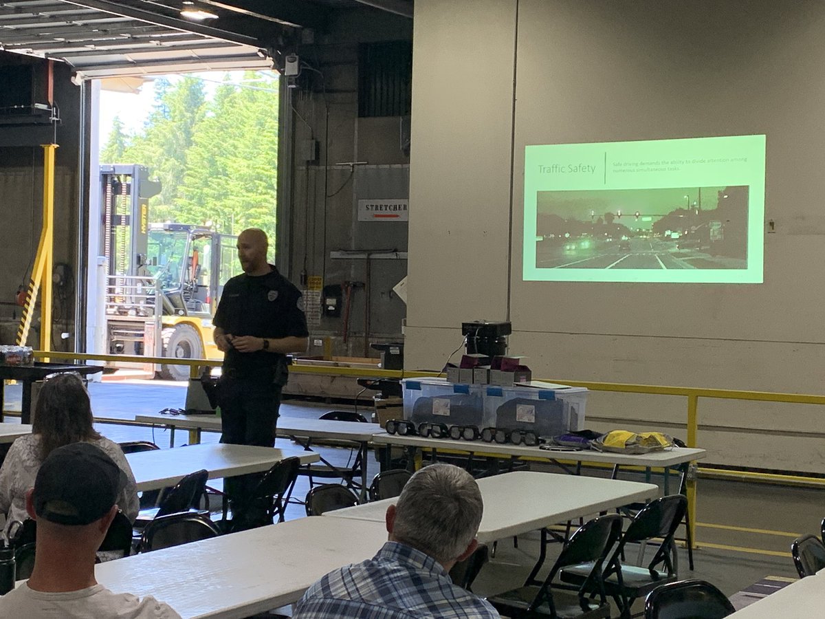 District 5 PIO (@wspd5pio) on Twitter photo VanWA - Hanging-out w/<a href="/VancouverPDUSA/">Vancouver Police USA</a> Ofr. Donaldson providing traffic safety tools to a local business. <a href="/targetzero/">Target Zero</a> <a href="/TargetZero_6/">TARGET ZERO REGION 6</a> VanWA - Hanging-out w/<a href="/VancouverPDUSA/">Vancouver Police USA</a> Ofr. Donaldson providing traffic safety tools to a local business. <a href="/targetzero/">Target Zero</a> <a href="/TargetZero_6/">TARGET ZERO REGION 6</a>