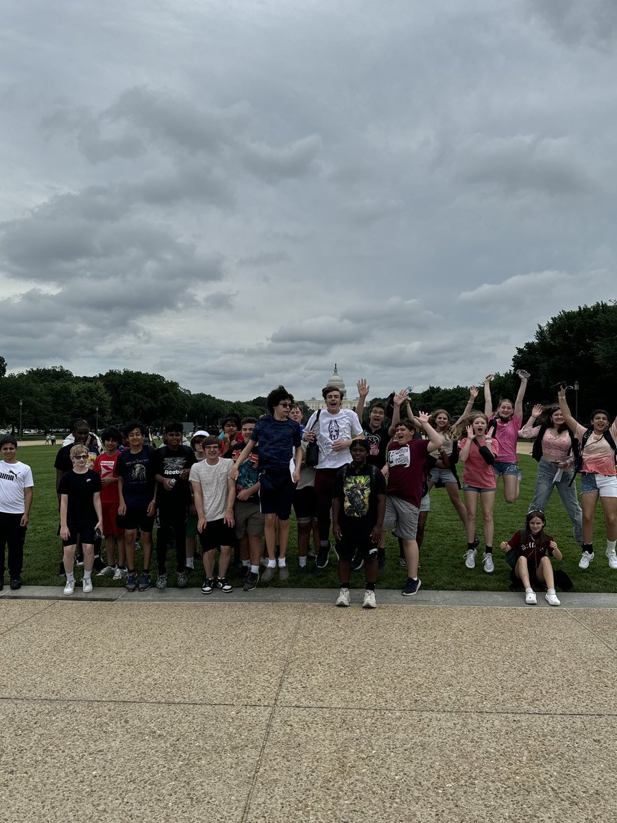 Love seeing our <a href="/CleveHillMS/">CleveHill Middle Sch</a> and staff having fun on the <a href="/CleveHillTeam8/">Cleve Hill Team 8</a> class trip! <a href="/clevehill_pta/">Cleveland Hill PTA</a> <a href="/HistoryInTheBuf/">Betty Haynes</a> <a href="/menziej21/">J Menz</a>