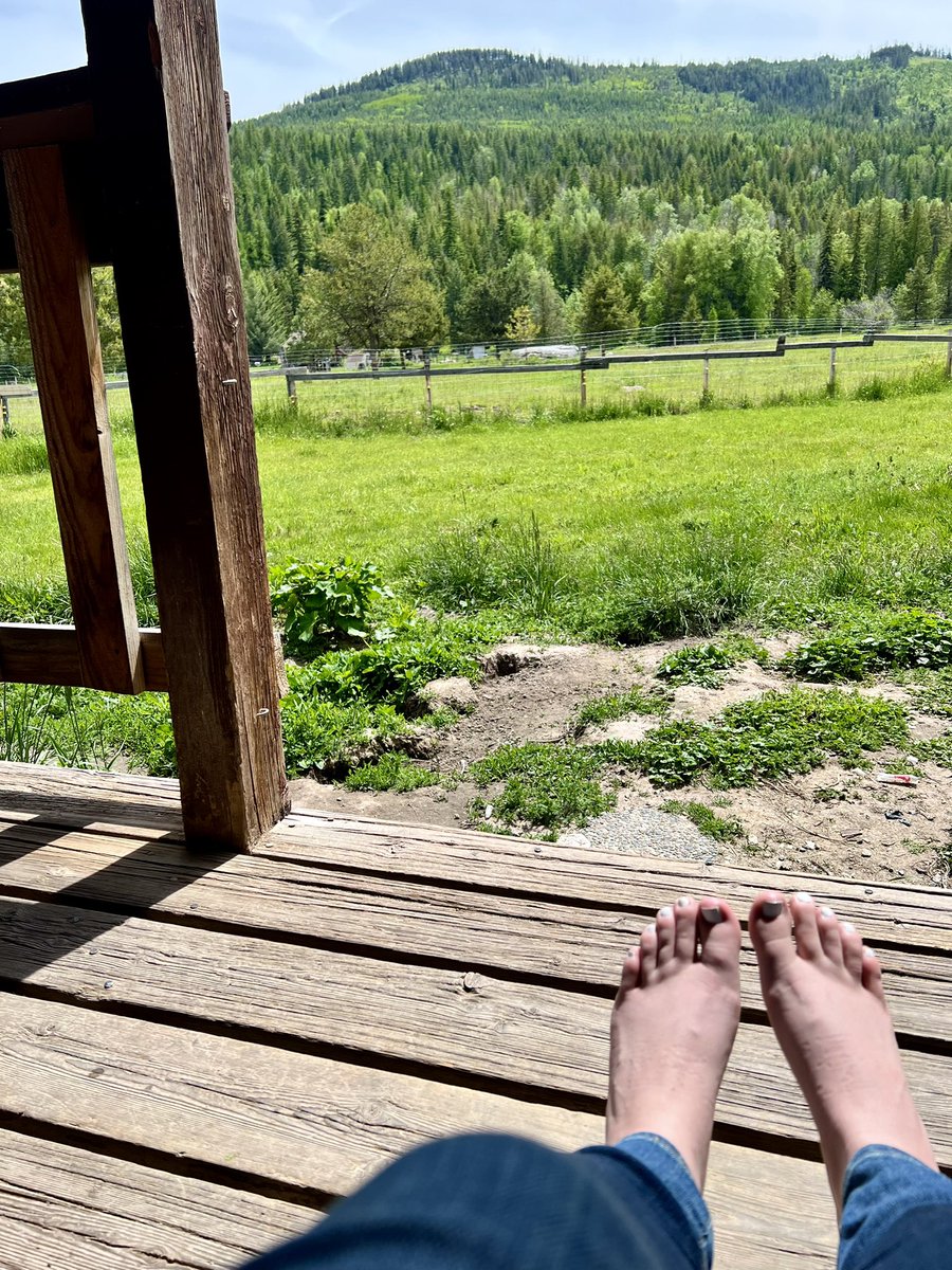 ShowMeYaFeeties's tweet photo. cuntry 🦶🏻☀️🌈

#feet
#selling
#cuck
#FOOTFETİSH 
#toes https://t.co/YzUXrezuZi