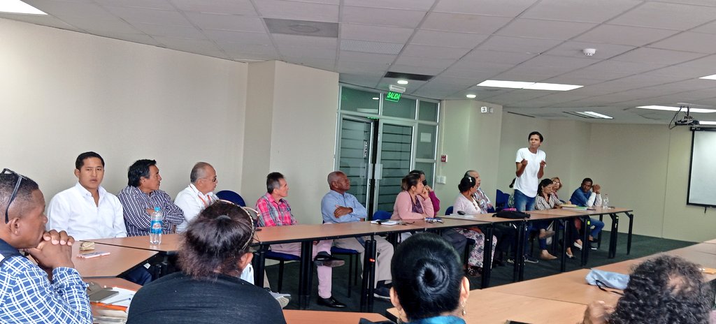 DannyChoezM's tweet photo. En #Guayaquil// Hoy en la Sesión de la #ALCG Se trataron temas sobre la deliberación Pública del @alcaldiagye @aquilesalvarez y los #Concejales, su incidencia en los Artículos 9; 11; 92  de la #LOPC y lo que determina la ley en su incumplimiento o inadecuada realización. https://t.co/x0bUu8oGeQ