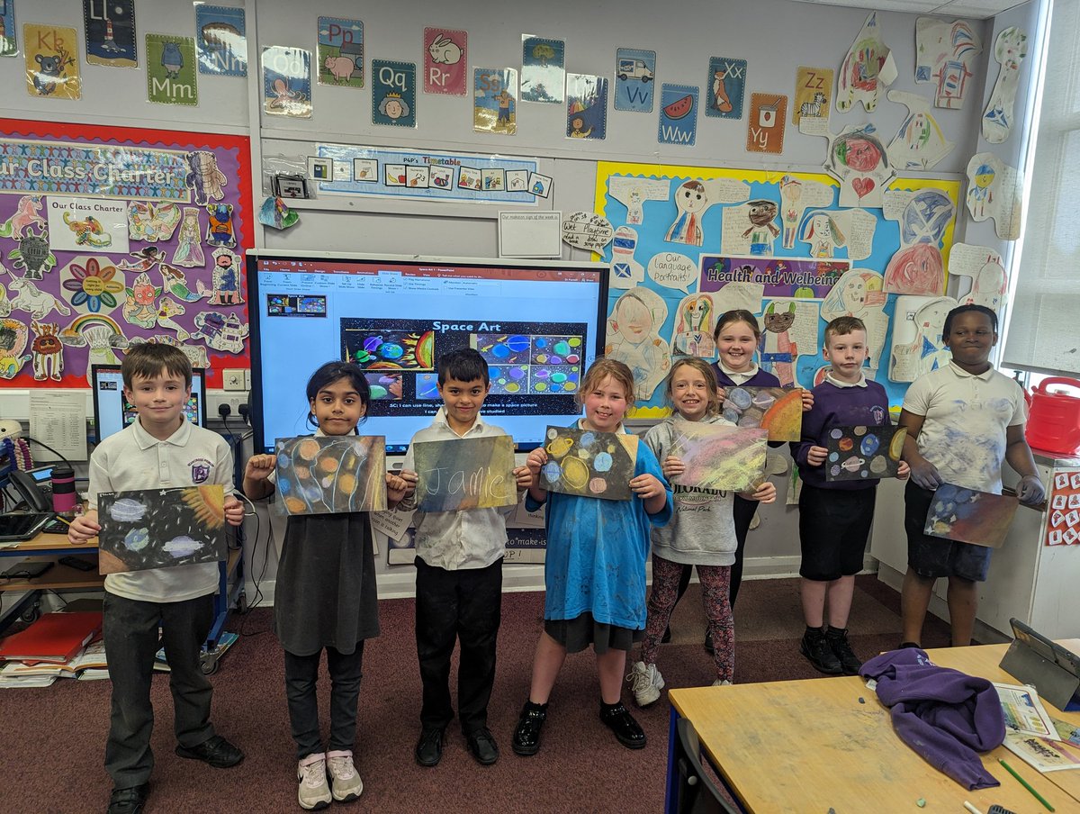 BPSDrParnell's tweet photo. We *loved* making space-themed art today! I was so impressed! First we researched planets and then we used pastels to bring our art to life. Absolutely brilliant #BPSIDL https://t.co/IBRrYes9P3