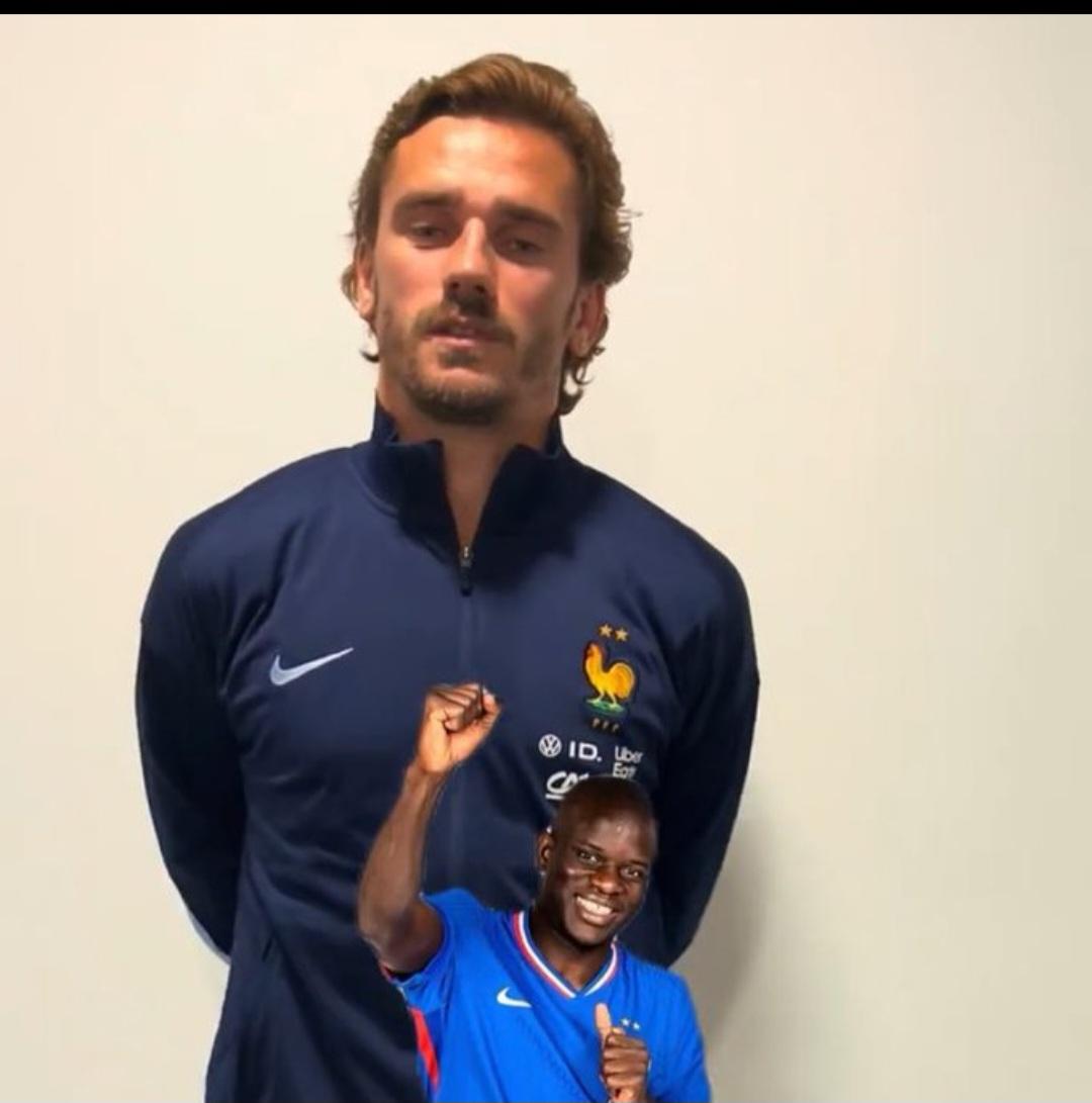 أكثر لاعب هاديء في التدريبات المنتخب الفرنسي ؟

🚨 أنطوان غريزمان - لاعب أتلتيكو مدريد الإسباني :
كانتي 😄💛