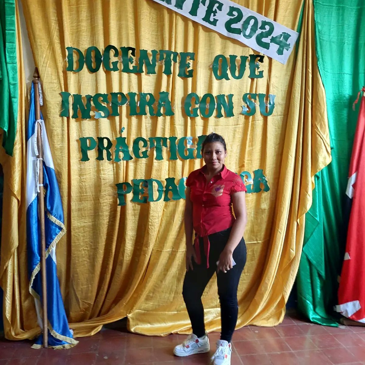 Profesoras de Educación Inicial y Primaria Regular participando como mejor docente 2024.
Obteniendo ambas Segundo Lugar excelente representación del Núcleo Educativo Santo Edipcia Castillo. Felicidades 👏🥳🥈🥈