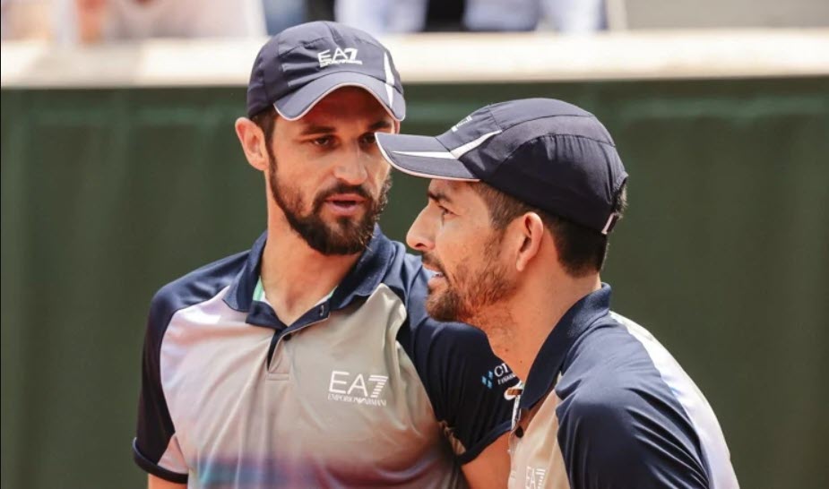 Marcelo Arévalo y Mate Pavic tienen un récord de 17-3 en la temporada de arcilla 2024. Cuentan con los mejores números del circuito en esa superficie, incluso supera a la dupla #1 del mundo: Granollers-Zeballos (15-3). Mañana se enfrentarán en semifinales de Roland Garros.