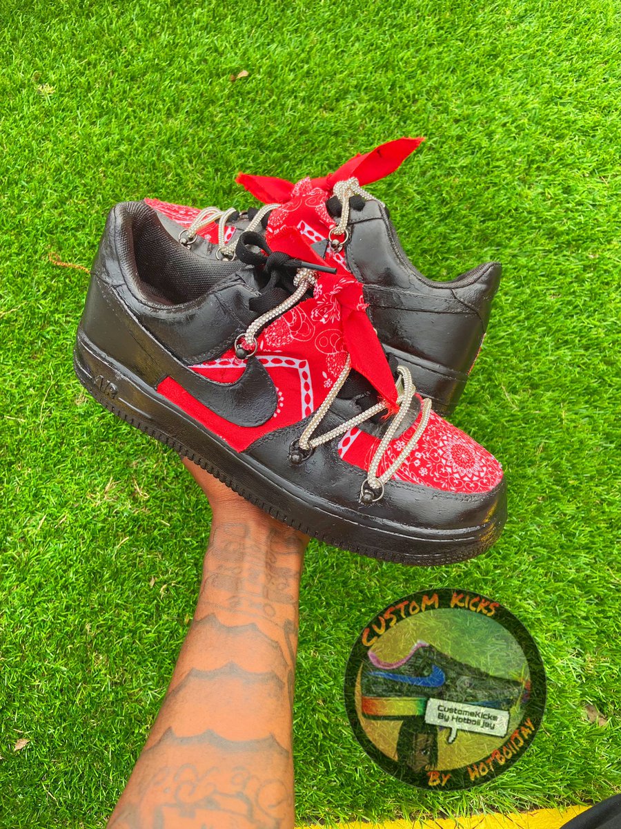 JamionRider's tweet photo. Bandanna customs 
Size 8✅
$125✅ https://t.co/DDziZOpr3g
