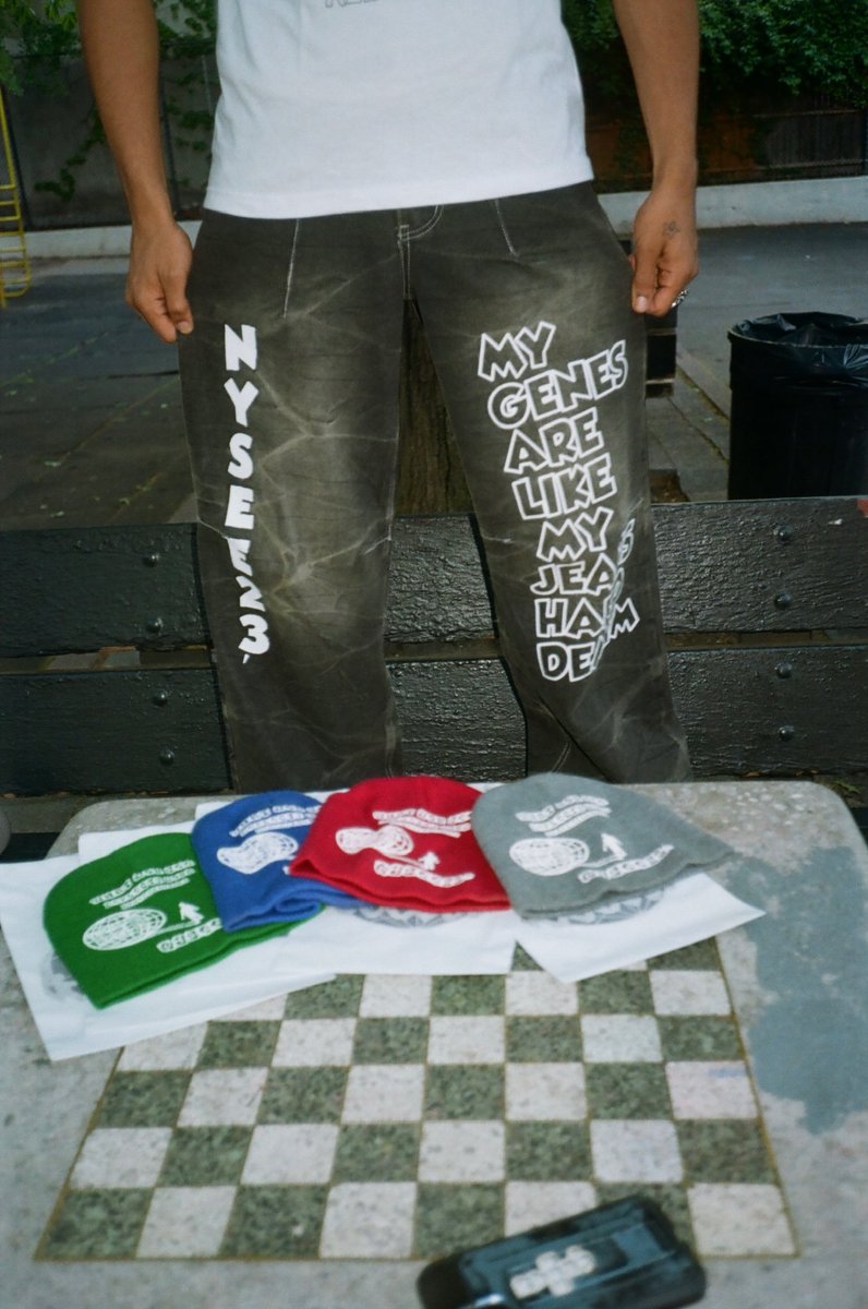 yoo__max's tweet photo. Hoodie , Shirt , And jeans all designed by me ❗️ Go check out @Greyyarea Nysee 🫡 my designs are inspired by life experience and what I see through my own eyes In Ny 🗽  “My genes are like my jeans hard denim “ 1/1 Nysee denims 🌐🌐 https://t.co/b0J6OHKW7n
