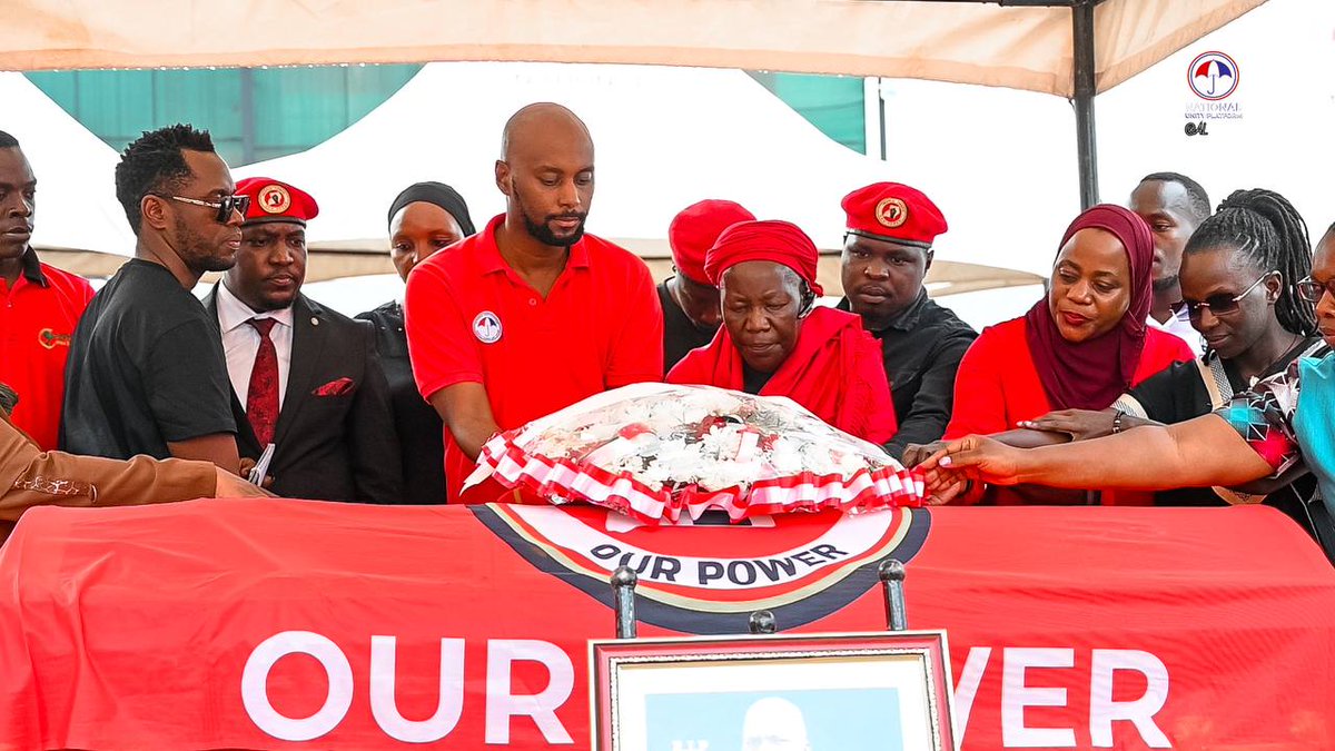 HEBobiwine's tweet photo. Rest in power comrade James Wasoti (Kabogo). Sad to see you go before we could reach the New Uganda but rest assured we shall continue doing everything in our capacity to ensure that your contribution to our common struggle for a better Uganda was never in vain. https://t.co/B1Ensz05sp