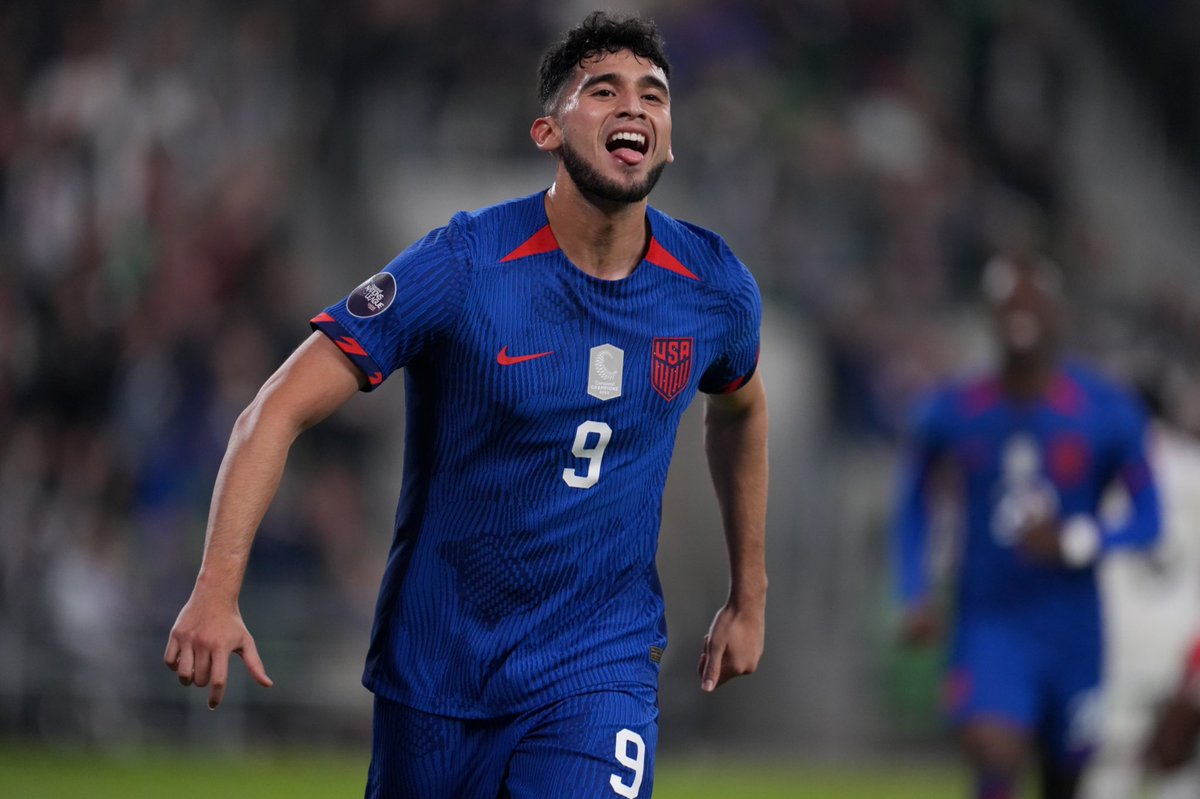 MicheleG3's tweet photo. Wonderful sit down with USMNT striker, Ricardo Pepi, about everything Copa América &amp; his 23/24.

On his desire for more minutes &amp; what Berhalter asks from him: 

“Have patience and always be ready, your time will come”.

Much more tonight @TUDNUSA &amp; later during Copa @Univision https://t.co/HENCYm1Jnc