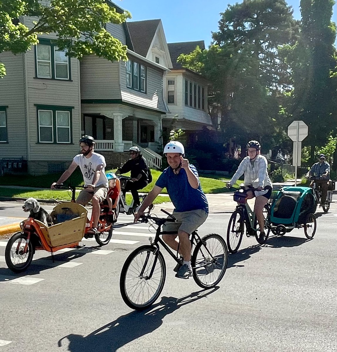 DevorPR's tweet photo. An honor to join @MayorMKE and partners @cityofmilwaukee for the Mayor’s Bike Ride, which included the new protected bike lane on Walnut Street. We're proud to be part of that project and lead public engagement for redesigns of Lisbon Avenue and Sherman Boulevard. #WIBikeWeek https://t.co/r0z3AZAhrc